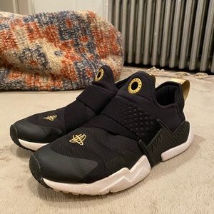 Nike Huarache sneakers